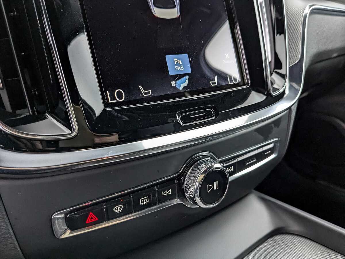 Volvo S60 2021 года с пробегом. Фото: #16