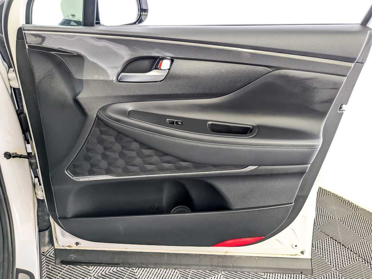 Hyundai Santa Fe 2022 года с пробегом. Фото: #20