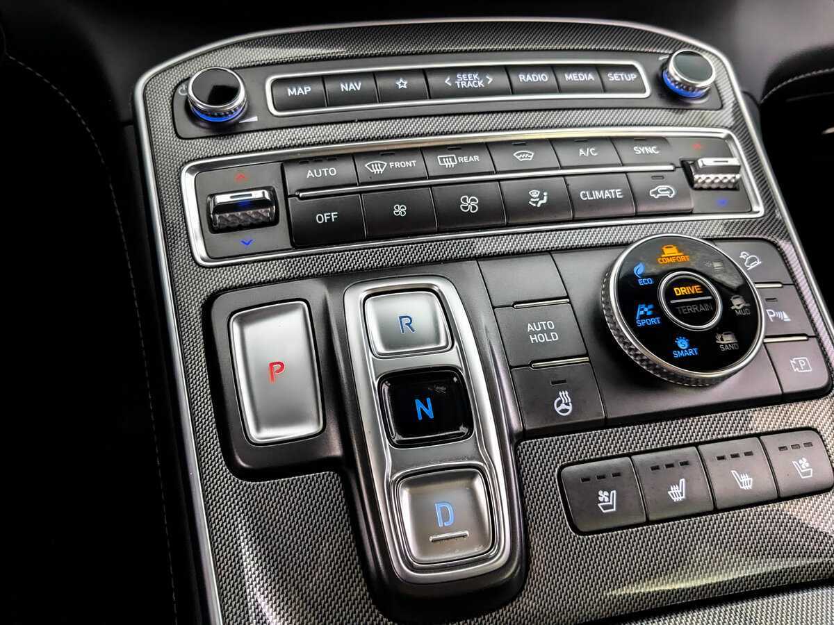 Hyundai Santa Fe 2022 года с пробегом. Фото: #22