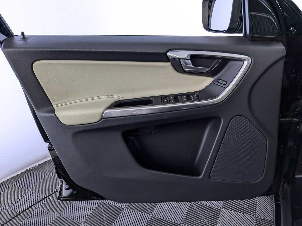 Volvo XC60 2017 года с пробегом. Фото: #14