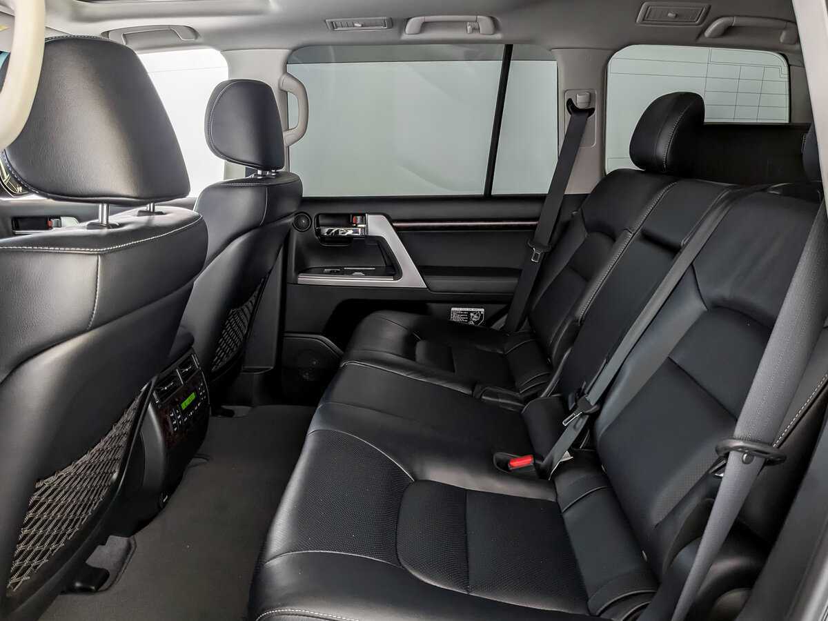 Toyota Land Cruiser 2014 года с пробегом. Фото: #9