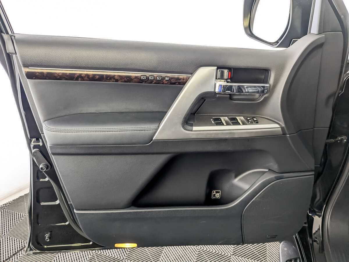 Toyota Land Cruiser 2014 года с пробегом. Фото: #13