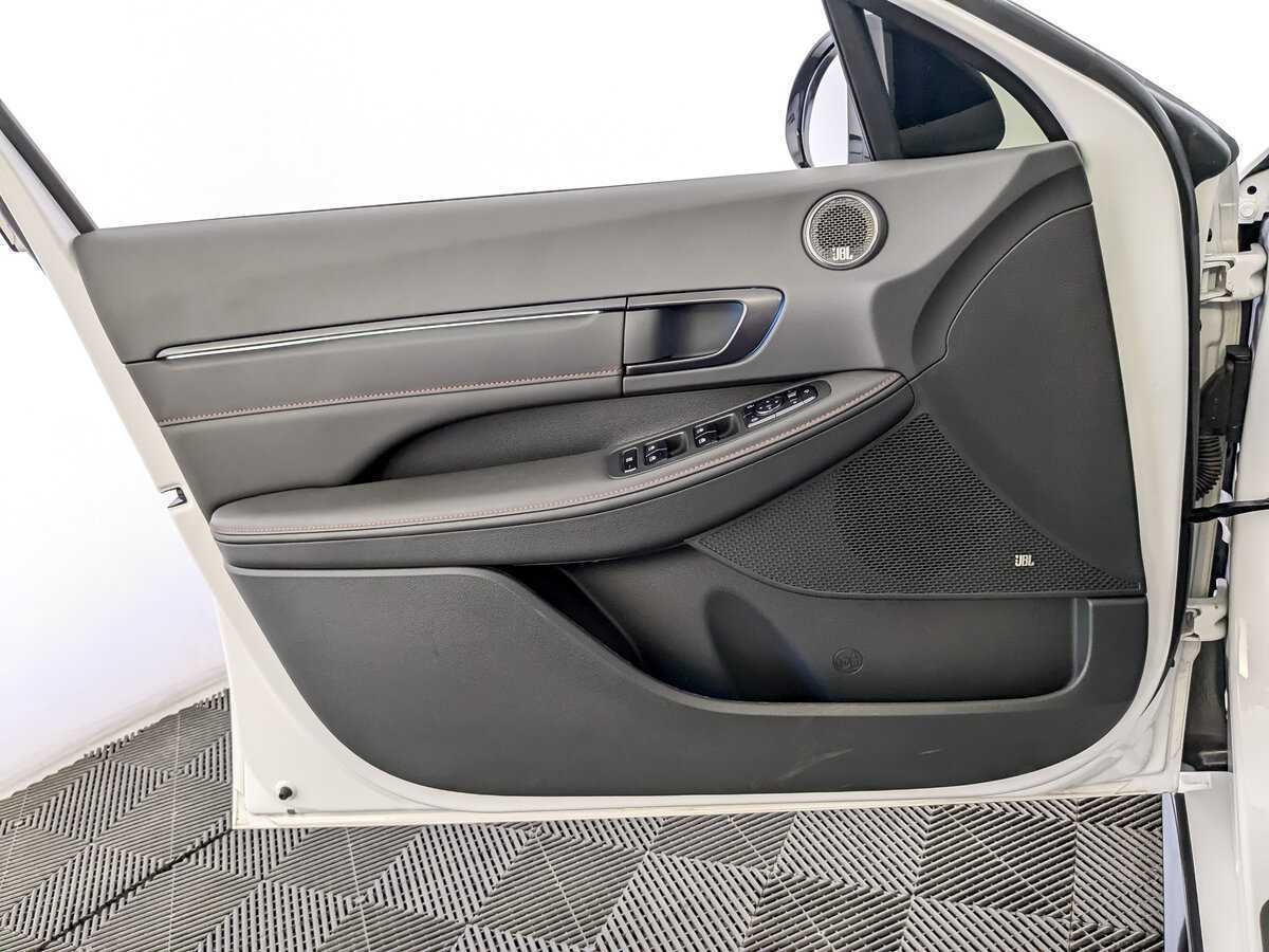 Hyundai Sonata 2023 года с пробегом. Фото: #13