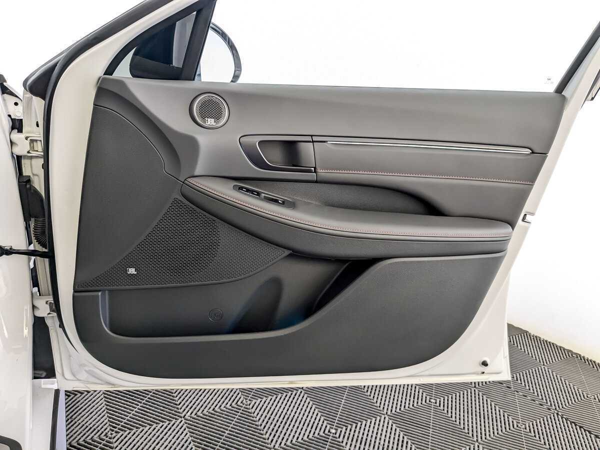 Hyundai Sonata 2023 года с пробегом. Фото: #19