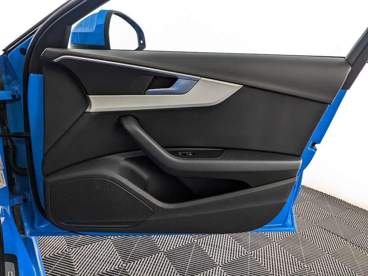 Audi A4 2021 года с пробегом. Фото: #19