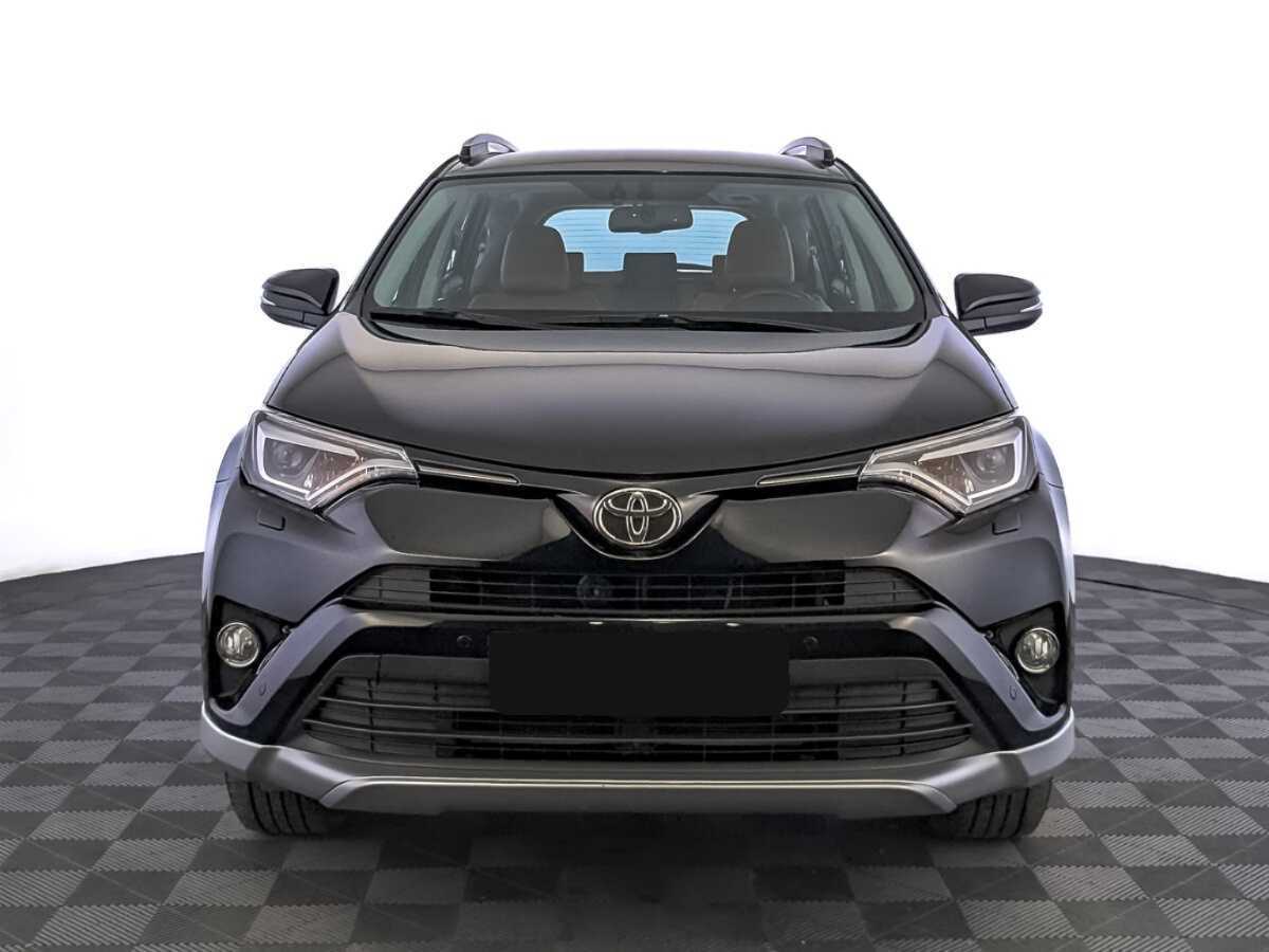 Toyota RAV4 2017 года с пробегом. Фото: #1