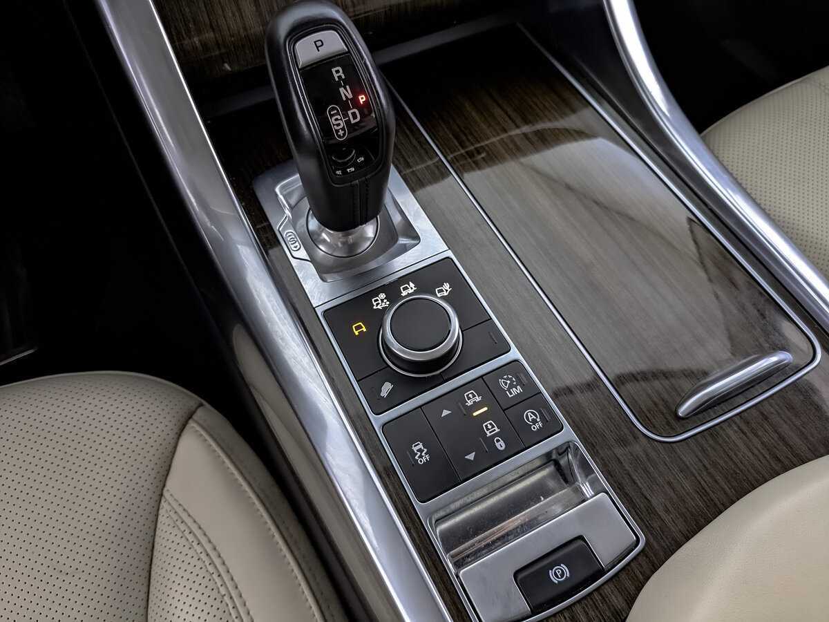 Land Rover Range Rover Sport 2017 года с пробегом. Фото: #14