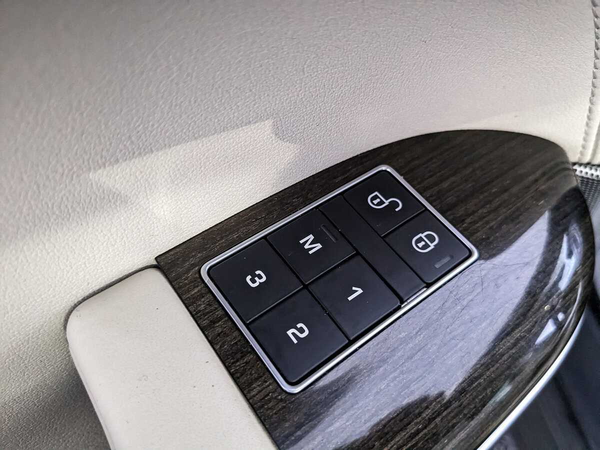 Land Rover Range Rover Sport 2017 года с пробегом. Фото: #19