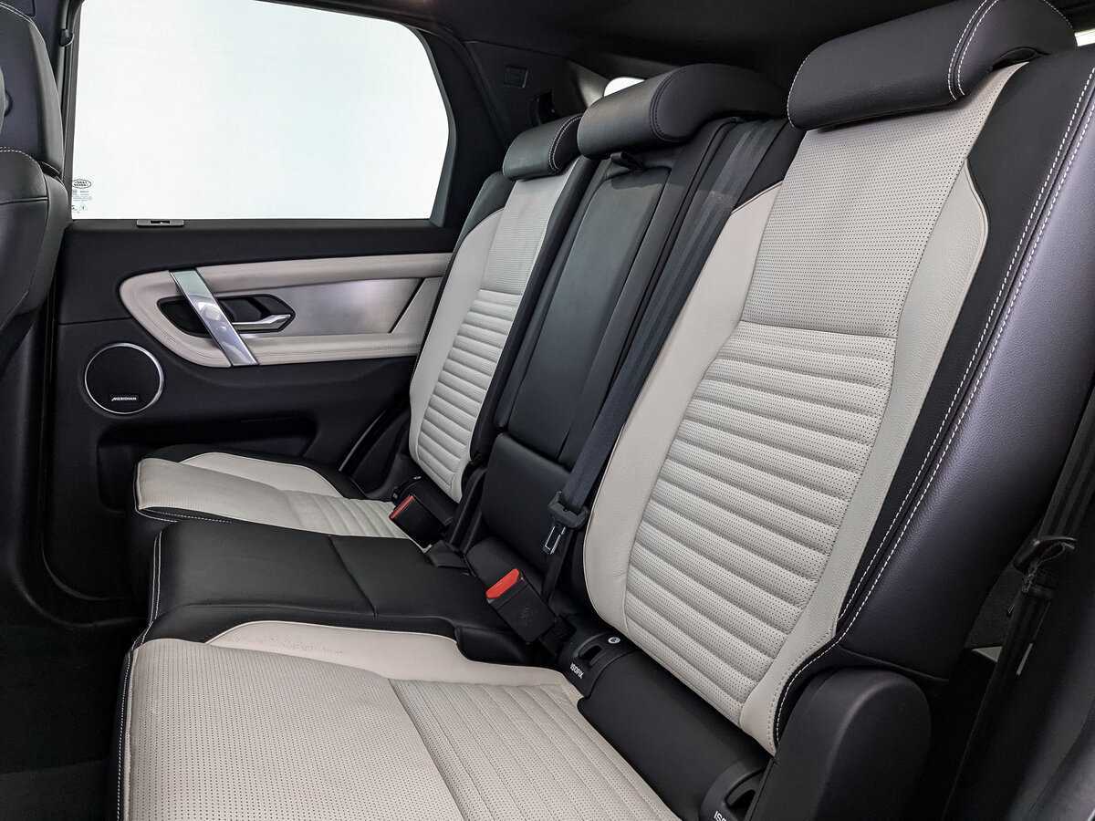 Land Rover Discovery Sport 2022 года с пробегом. Фото: #13