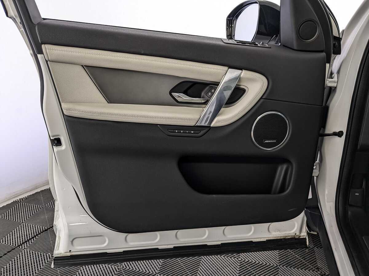 Land Rover Discovery Sport 2022 года с пробегом. Фото: #14