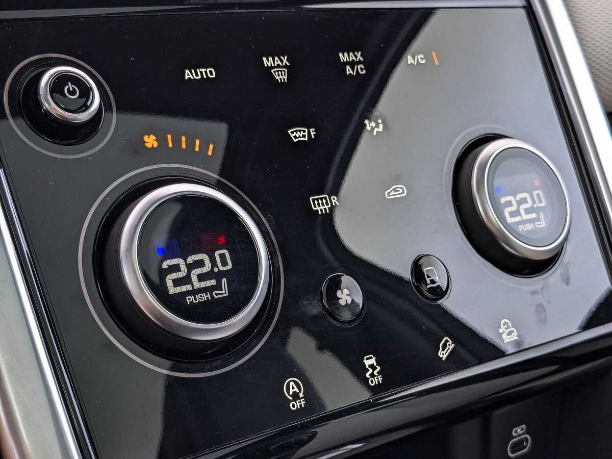 Land Rover Discovery Sport 2022 года с пробегом. Фото: #16