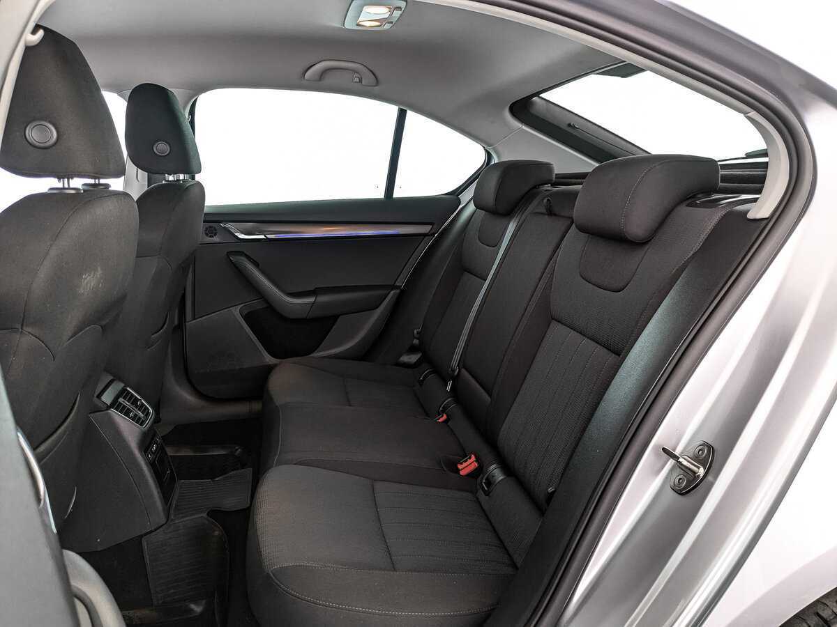 Skoda Octavia 2018 года с пробегом. Фото: #12