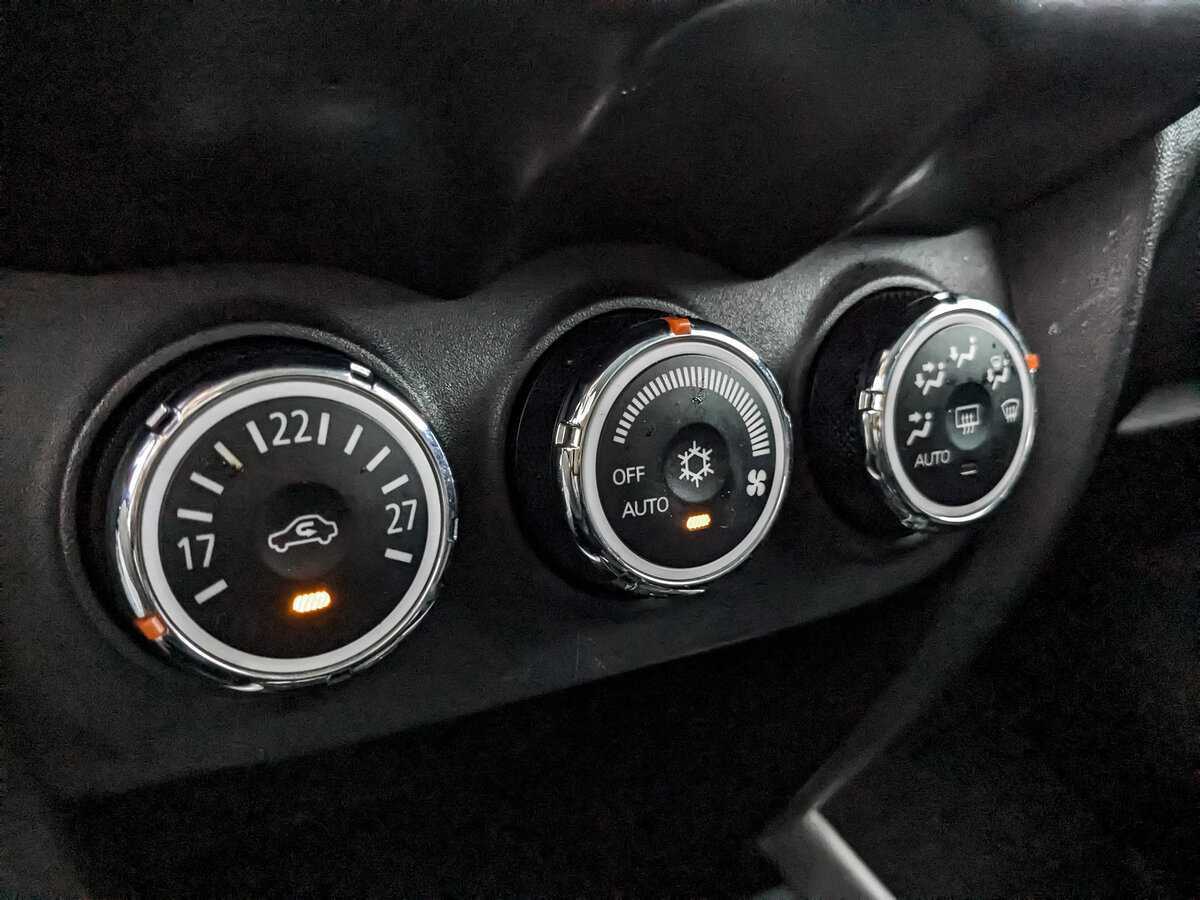 Б/У Митсубиши АС-Икс 2014 года. Фото: #19