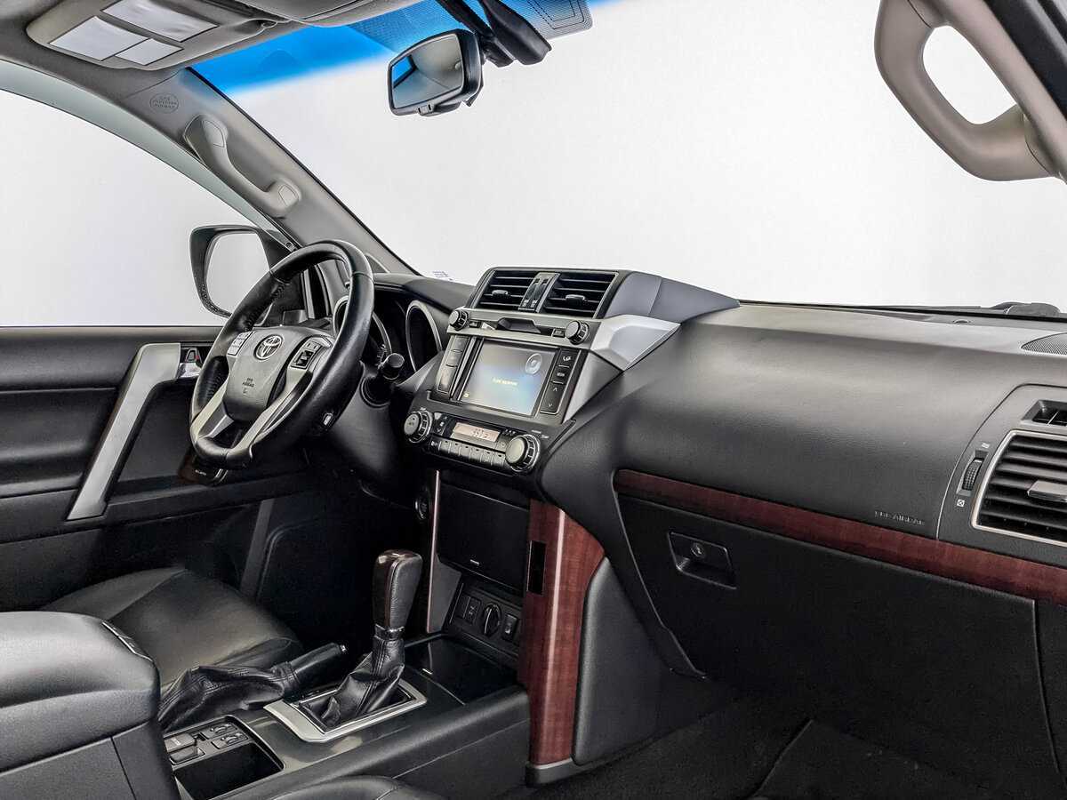 Toyota Land Cruiser Prado 2017 года с пробегом. Фото: #8
