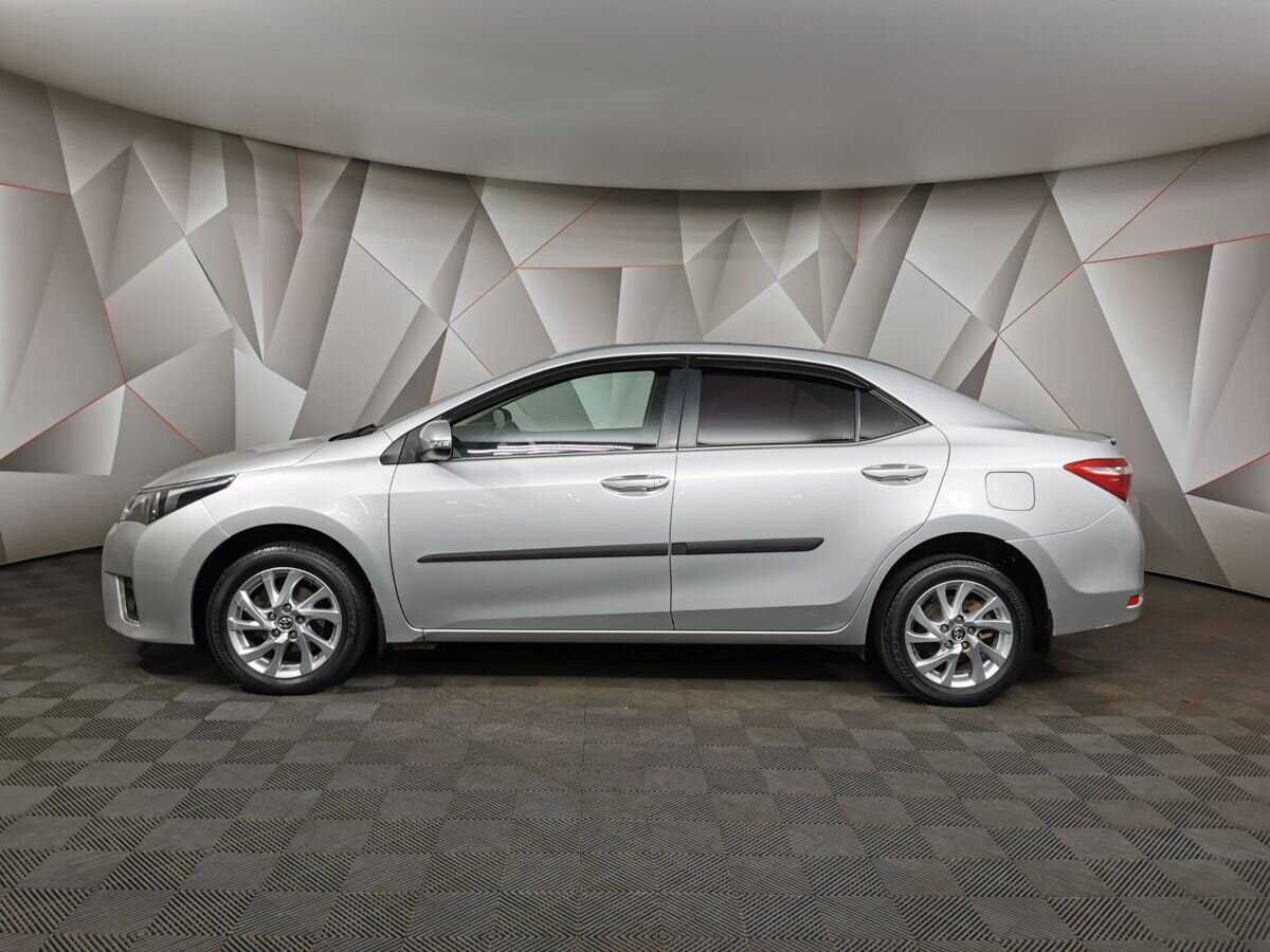 Б/У Тойота Королла 2013 года. Фото: #4