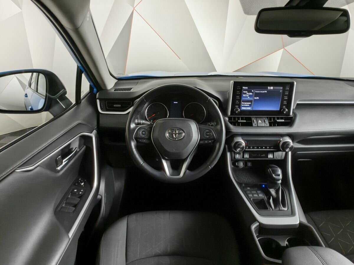 Toyota RAV4 2021 года с пробегом. Фото: #14