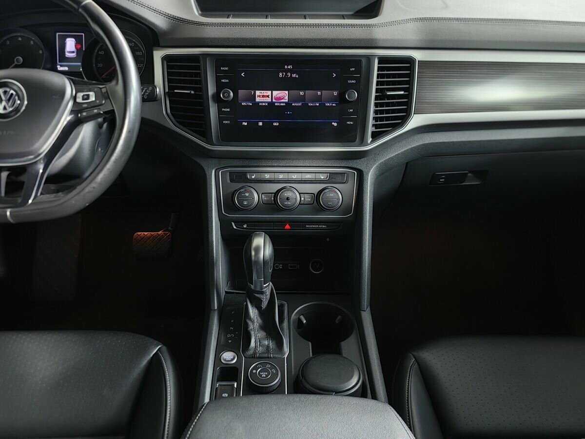 Volkswagen Teramont 2019 года с пробегом. Фото: #10