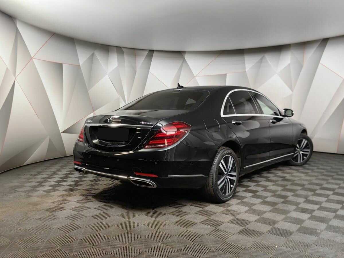 Mercedes-Benz S-Класс 2018 года с пробегом. Фото: #1