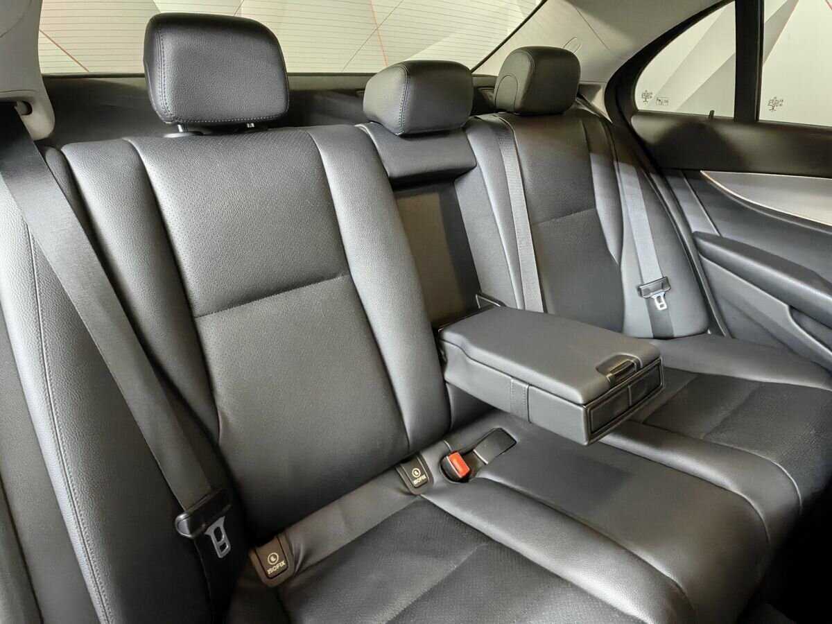 Mercedes-Benz E-Класс 2016 года с пробегом. Фото: #12