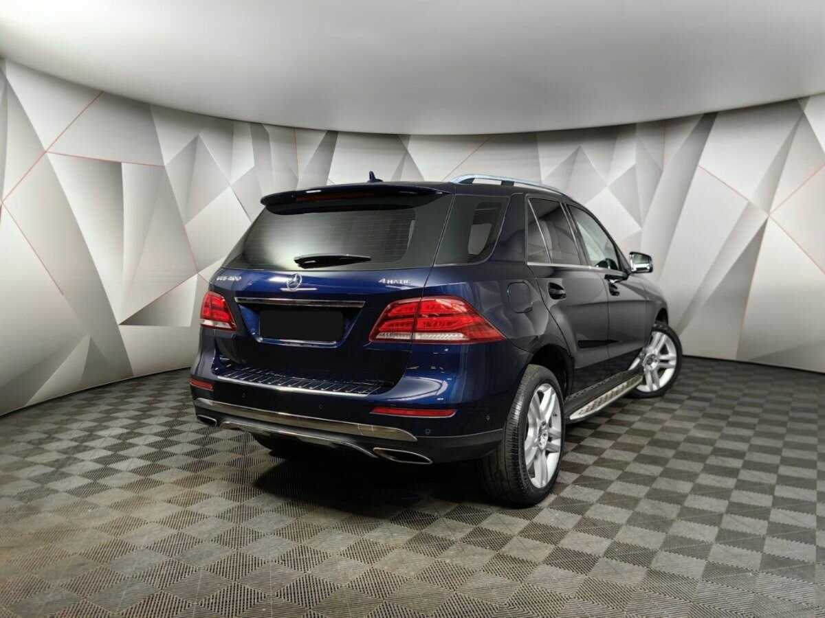 Mercedes-Benz GLE 2015 года с пробегом. Фото: #1