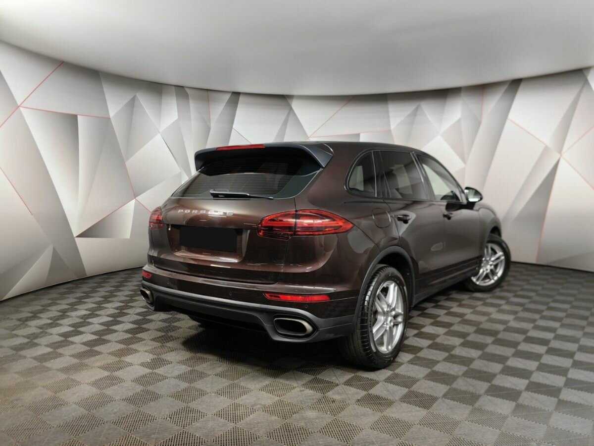 Porsche Cayenne 2015 года с пробегом. Фото: #1
