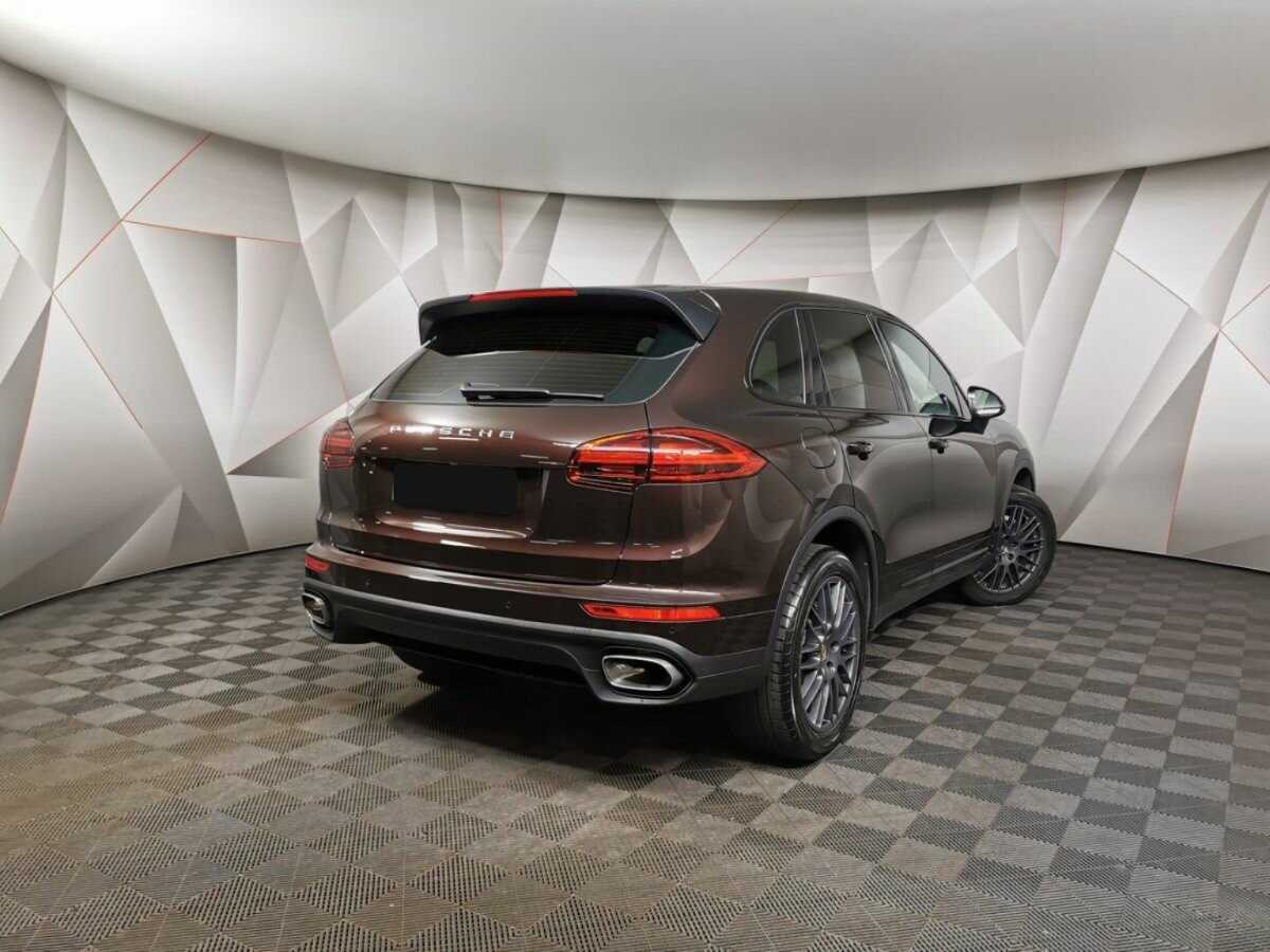 Porsche Cayenne 2015 года с пробегом. Фото: #1