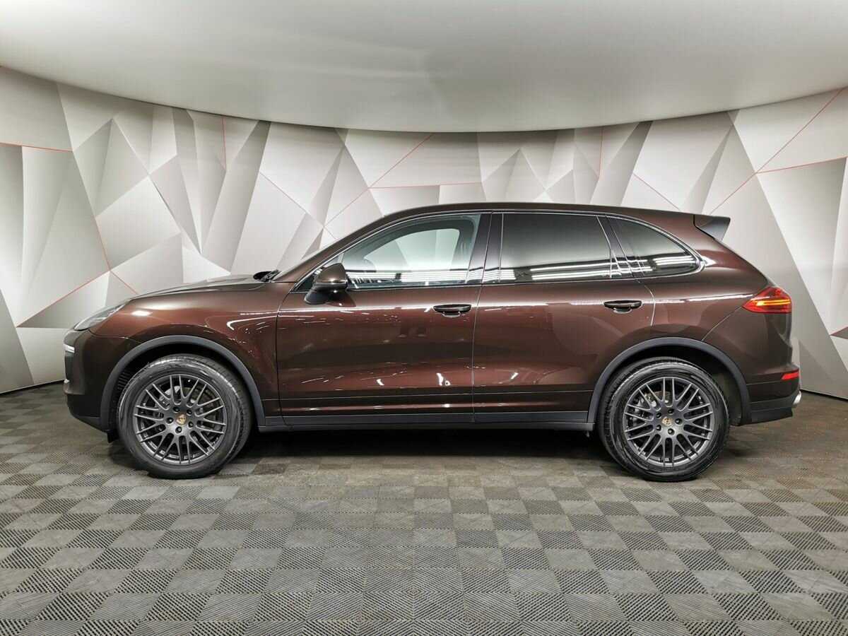 Porsche Cayenne 2015 года с пробегом. Фото: #4