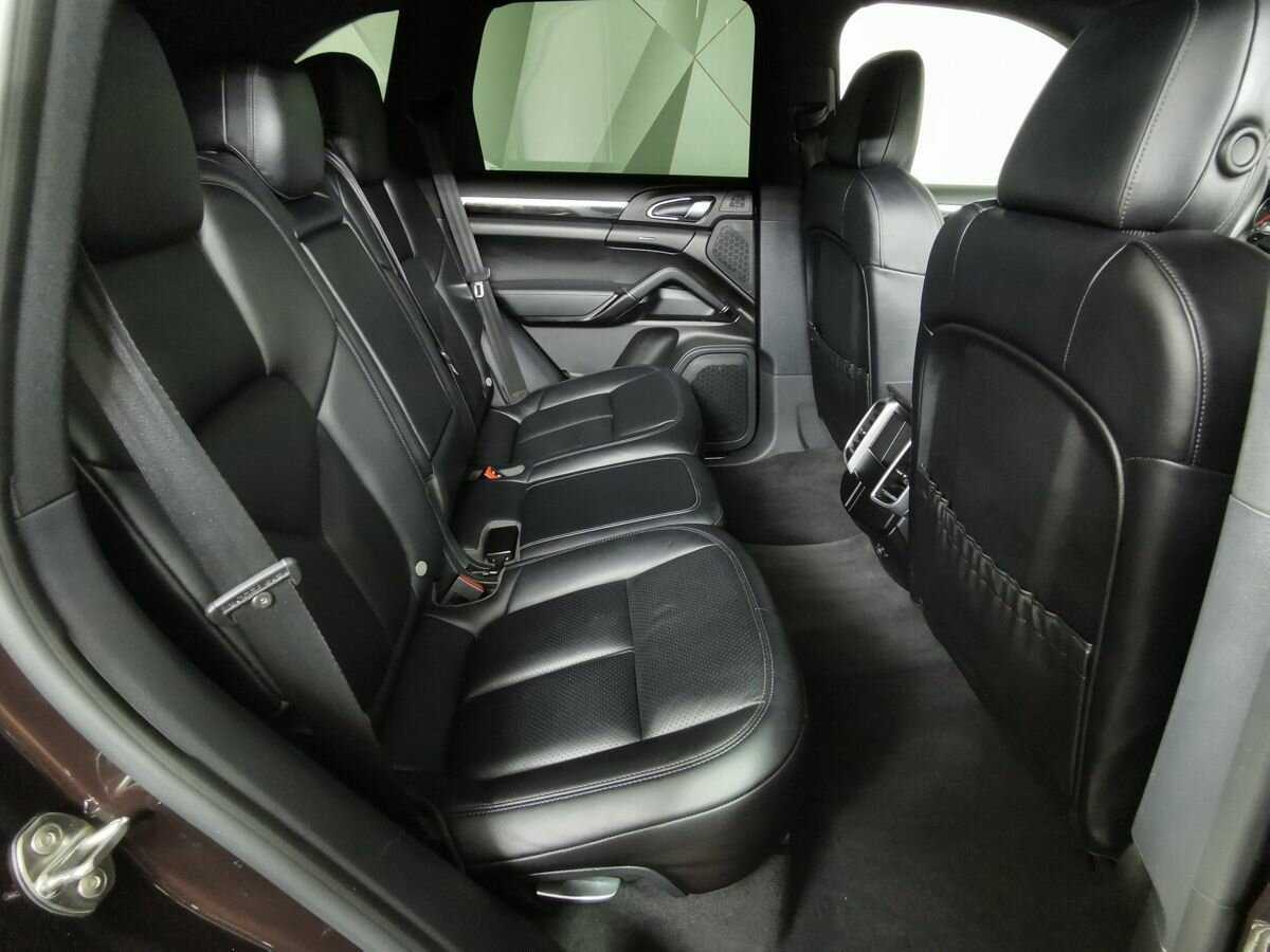 Porsche Cayenne 2015 года с пробегом. Фото: #11