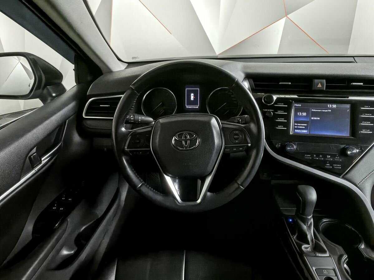 Toyota Camry 2019 года с пробегом. Фото: #14