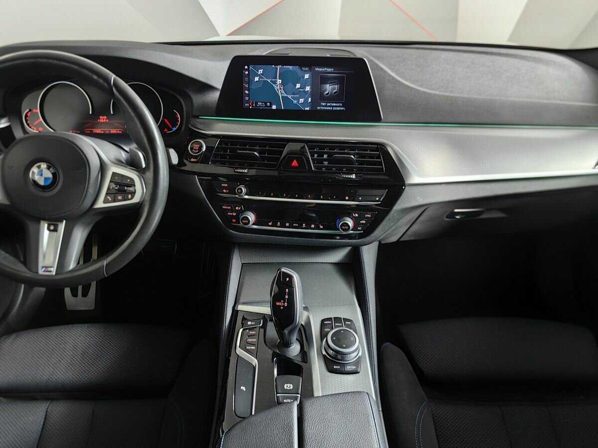 BMW 5 серии 2020 года с пробегом. Фото: #12