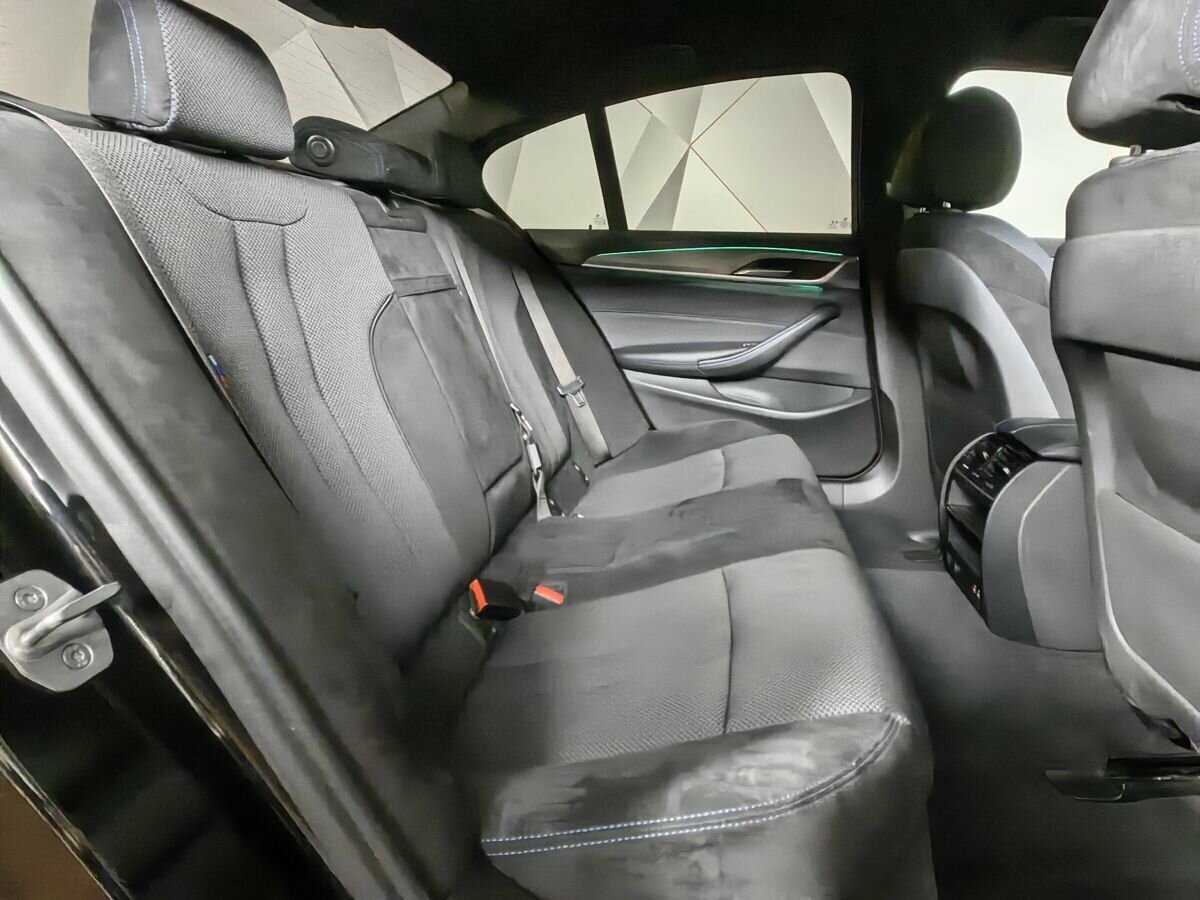 BMW 5 серии 2020 года с пробегом. Фото: #13