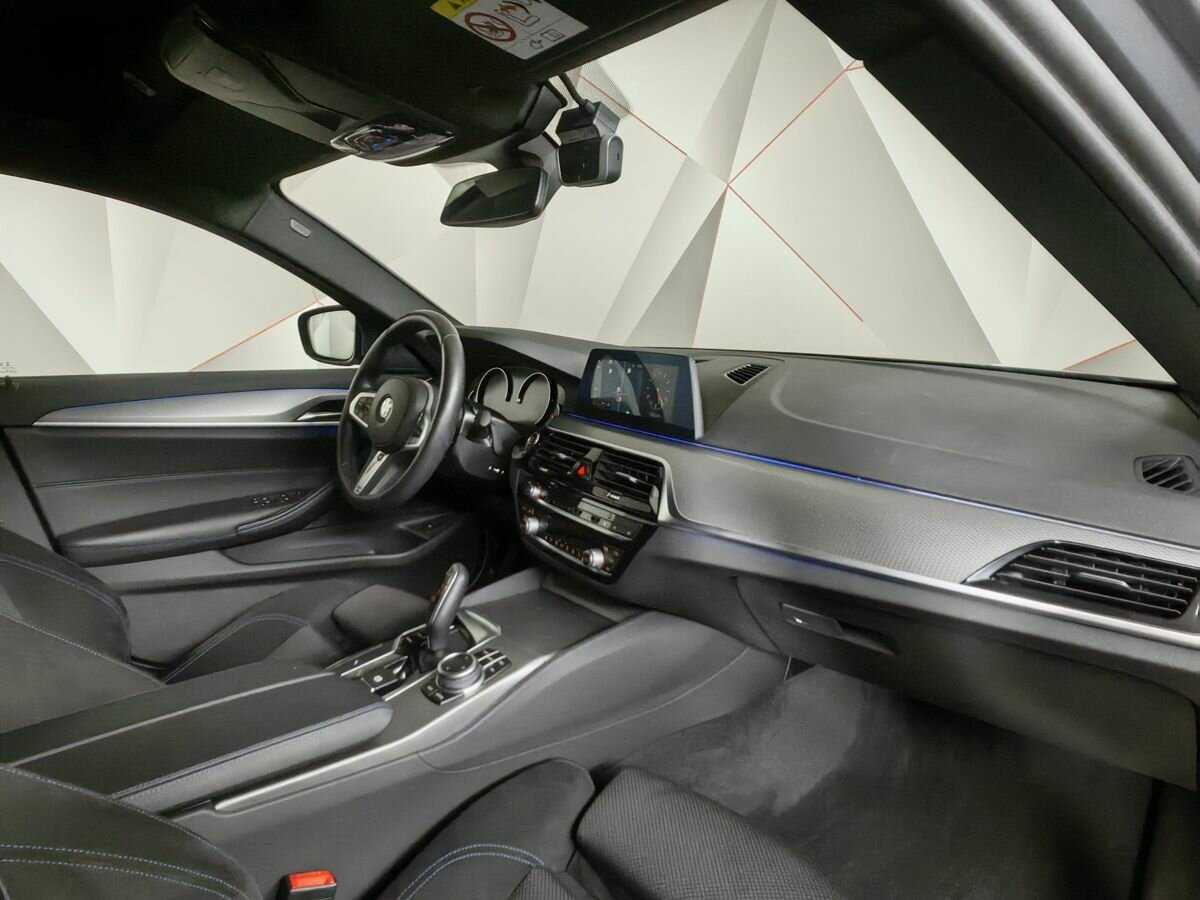 BMW 5 серии 2020 года с пробегом. Фото: #7