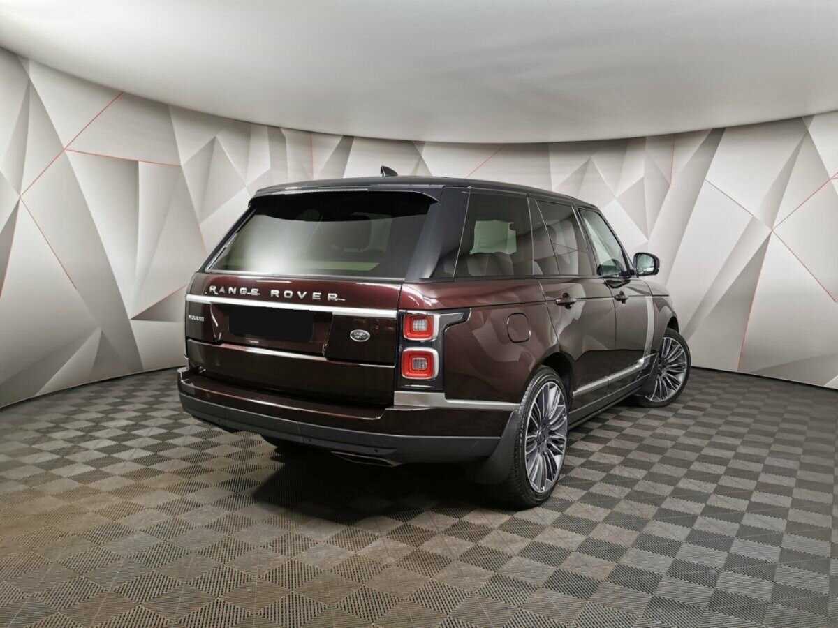 Land Rover Range Rover 2018 года с пробегом. Фото: #1