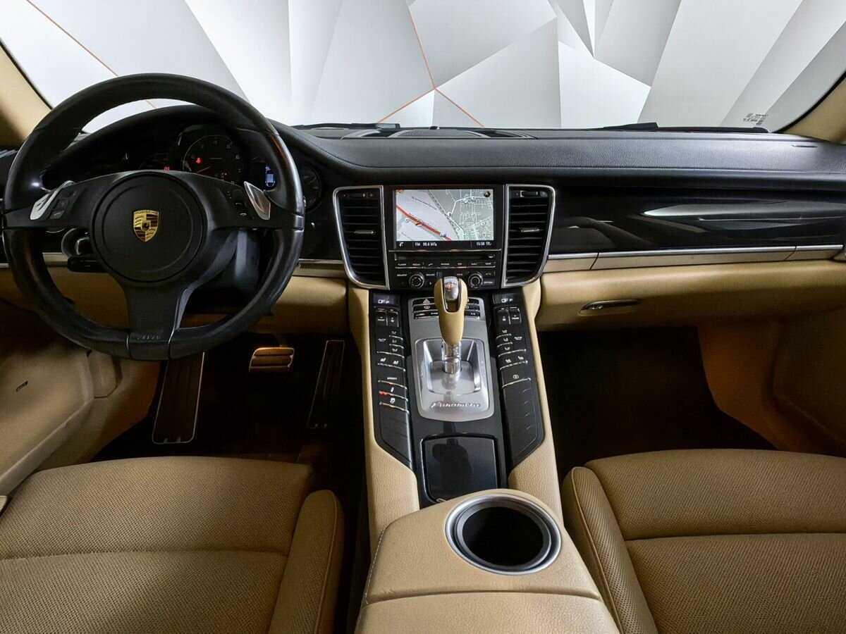 Porsche Panamera 2015 года с пробегом. Фото: #9