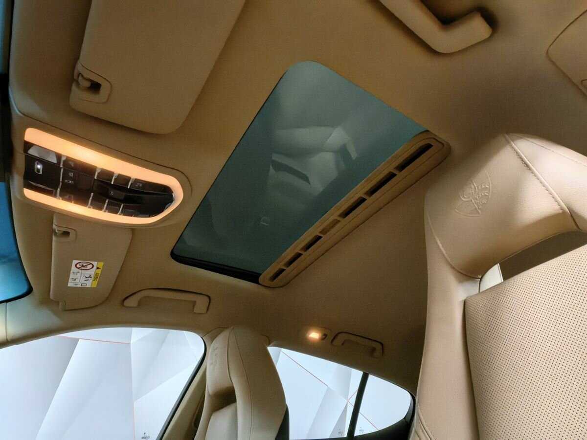 Porsche Panamera 2015 года с пробегом. Фото: #17