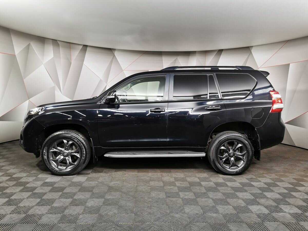 Toyota Land Cruiser Prado 2017 года с пробегом. Фото: #4