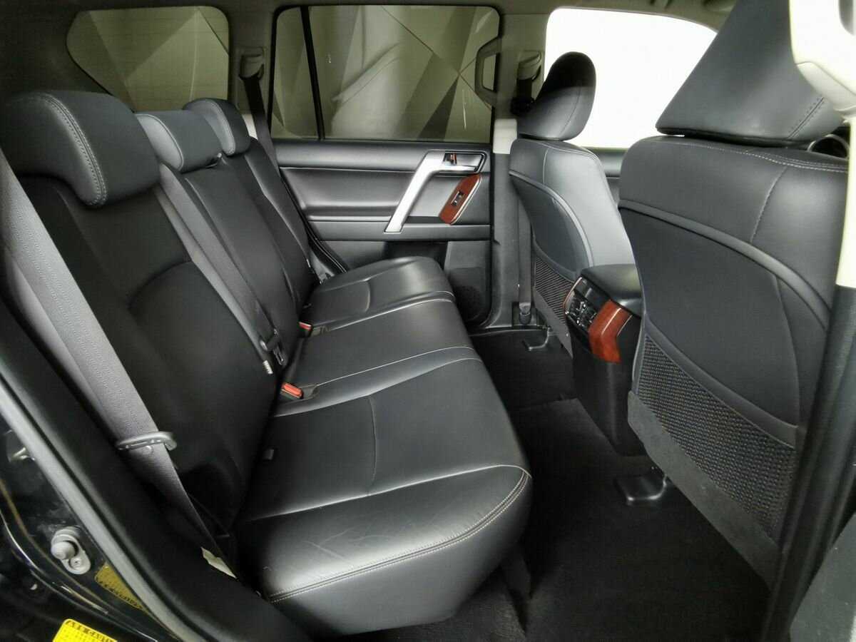 Toyota Land Cruiser Prado 2017 года с пробегом. Фото: #11