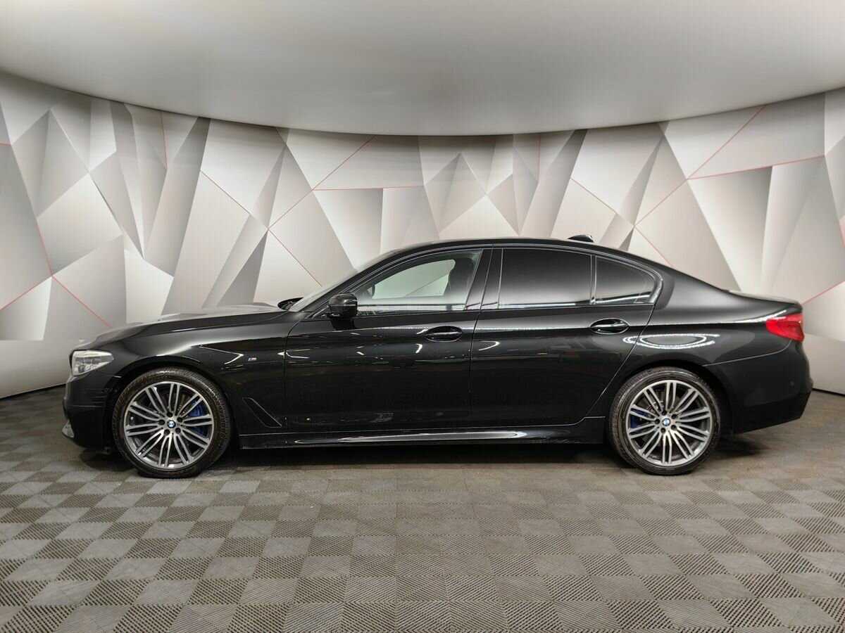 BMW 5 серии 2018 года с пробегом. Фото: #4