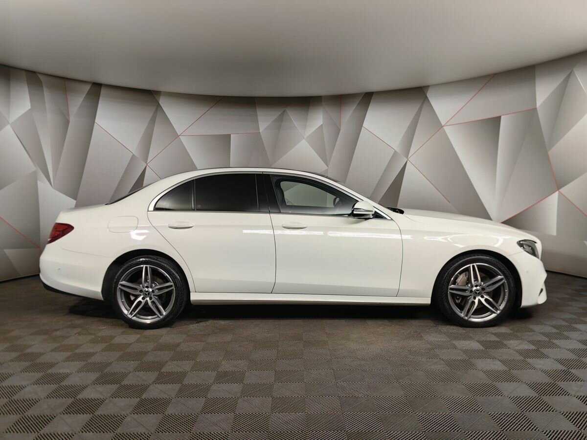 Mercedes-Benz E-Класс 2019 года с пробегом. Фото: #5