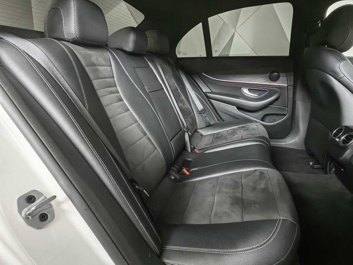 Mercedes-Benz E-Класс 2019 года с пробегом. Фото: #11
