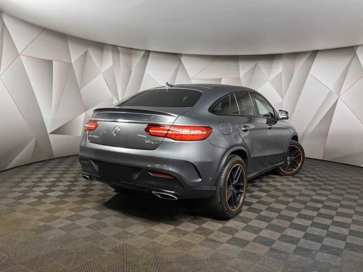 Mercedes-Benz GLE Coupe 2017 года с пробегом. Фото: #1