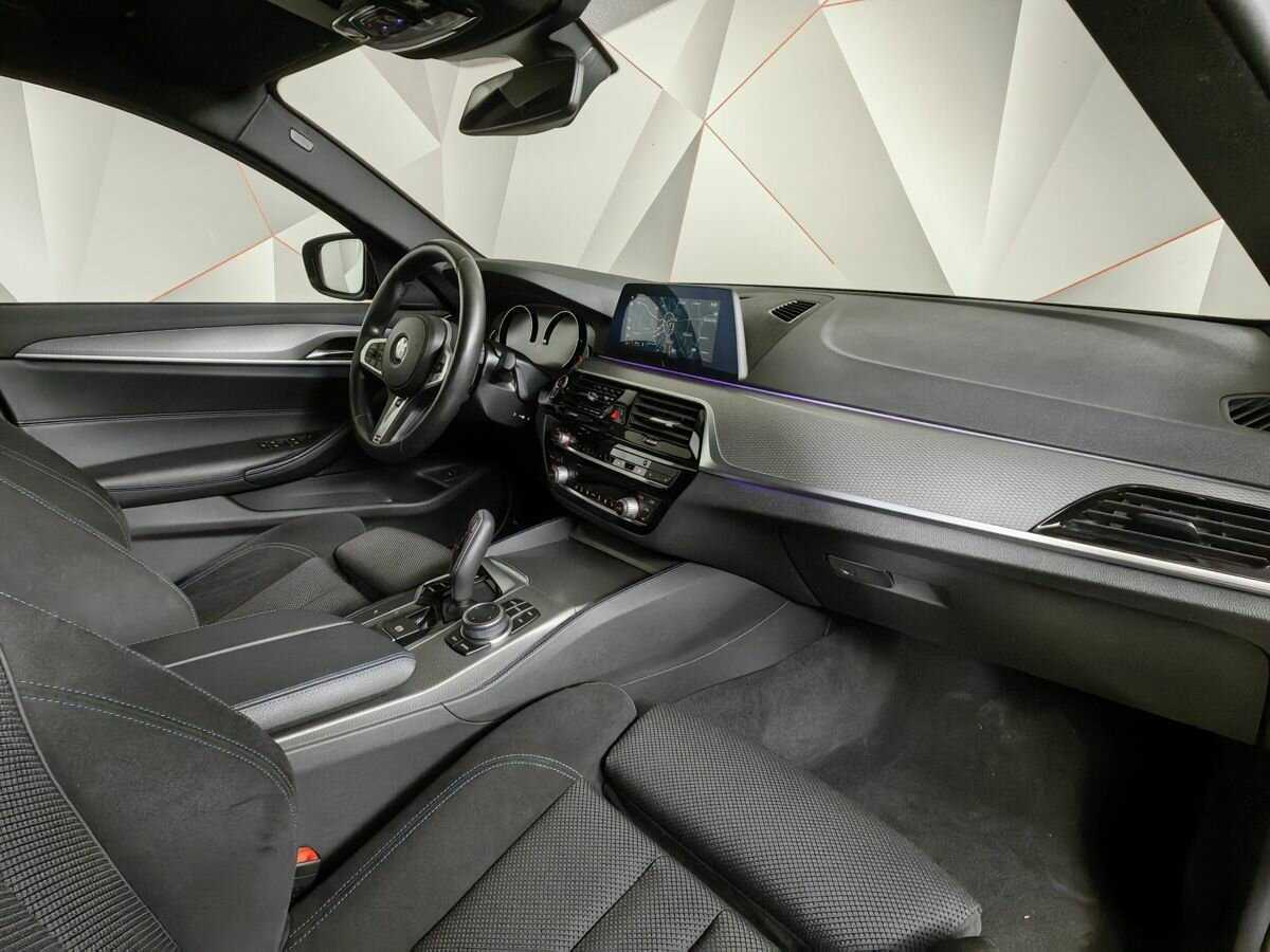 BMW 5 серии 2020 года с пробегом. Фото: #10