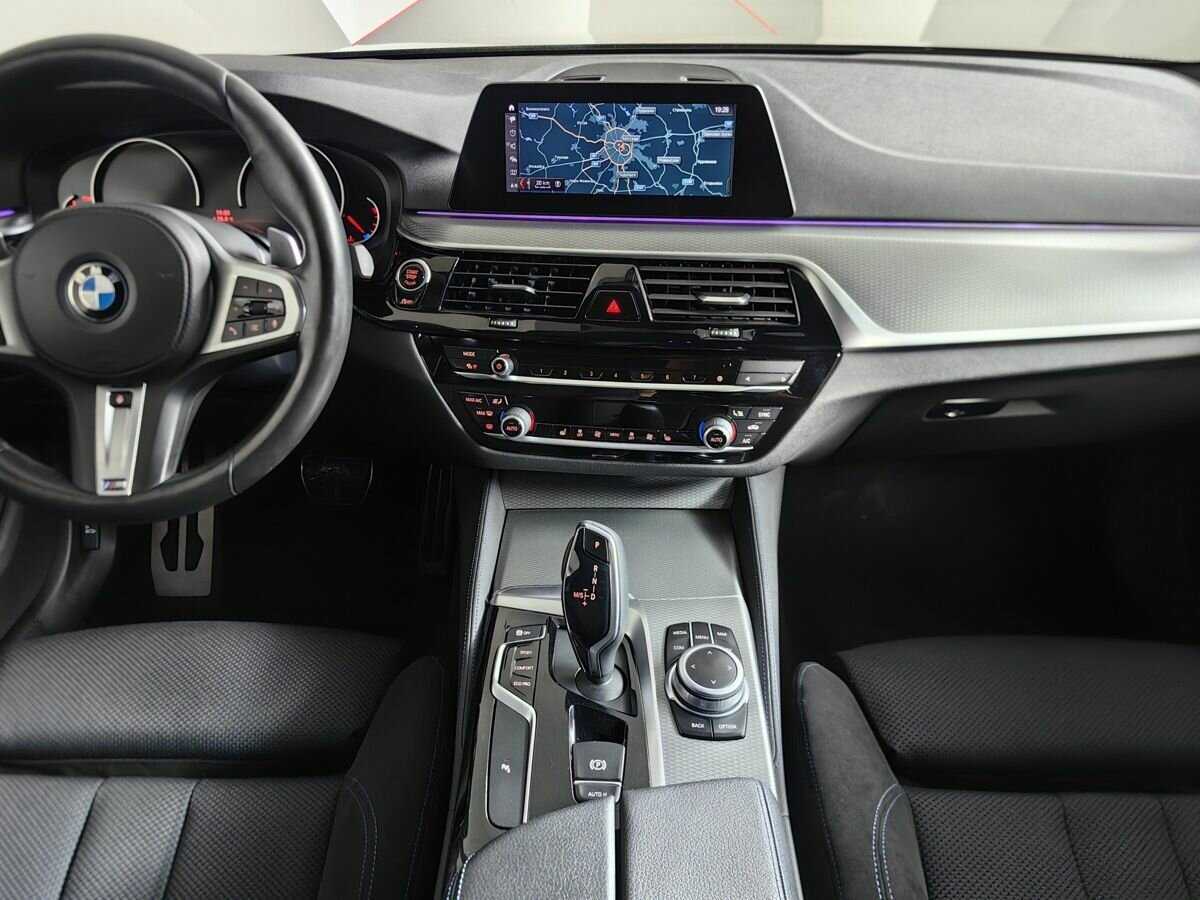 BMW 5 серии 2020 года с пробегом. Фото: #12