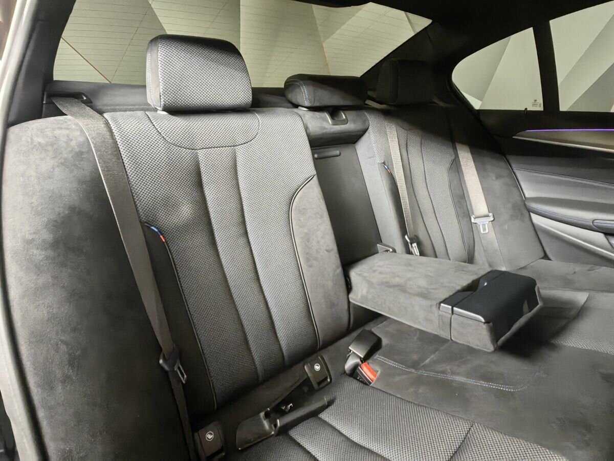 BMW 5 серии 2020 года с пробегом. Фото: #14