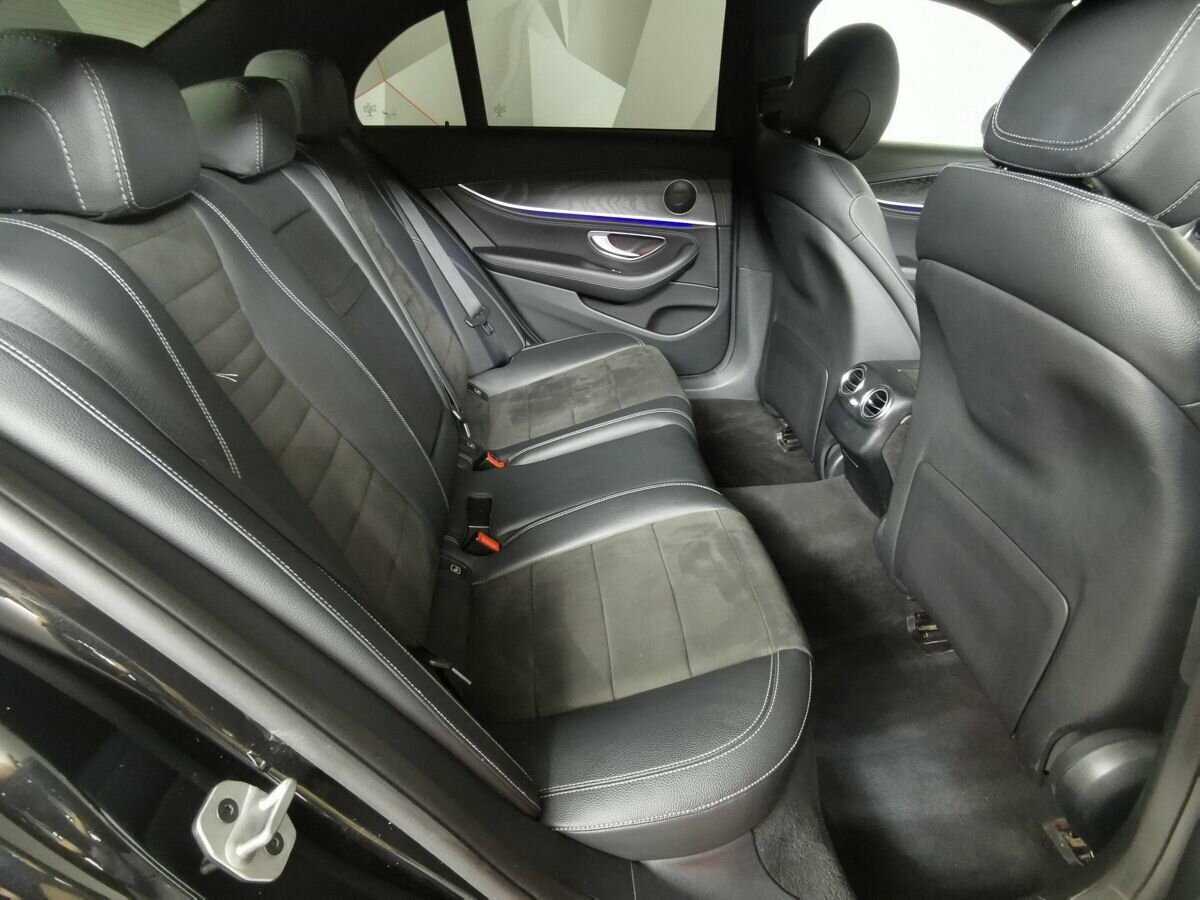 Mercedes-Benz E-Класс 2020 года с пробегом. Фото: #11