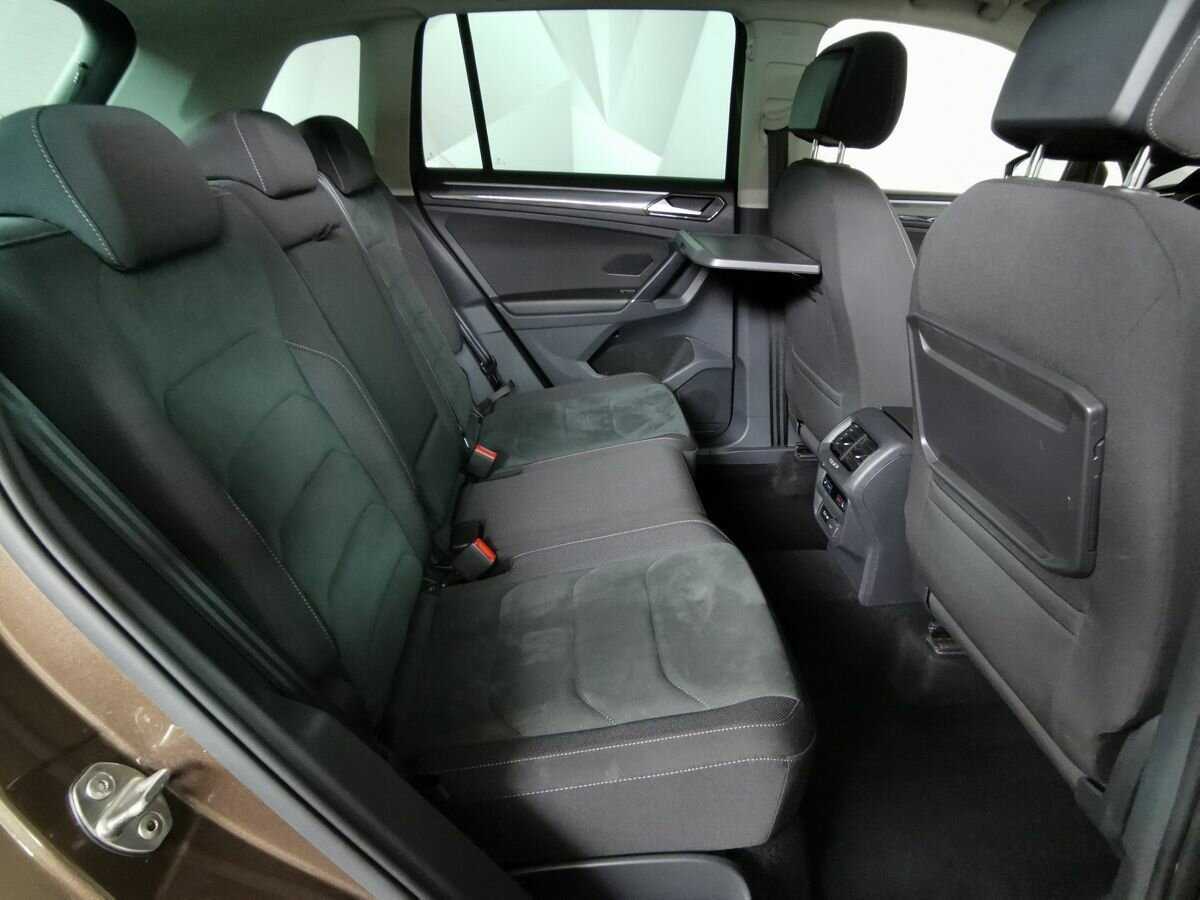 Volkswagen Tiguan 2018 года с пробегом. Фото: #11