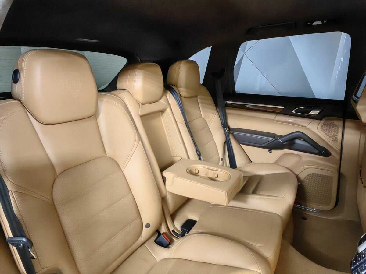 Porsche Cayenne 2012 года с пробегом. Фото: #12