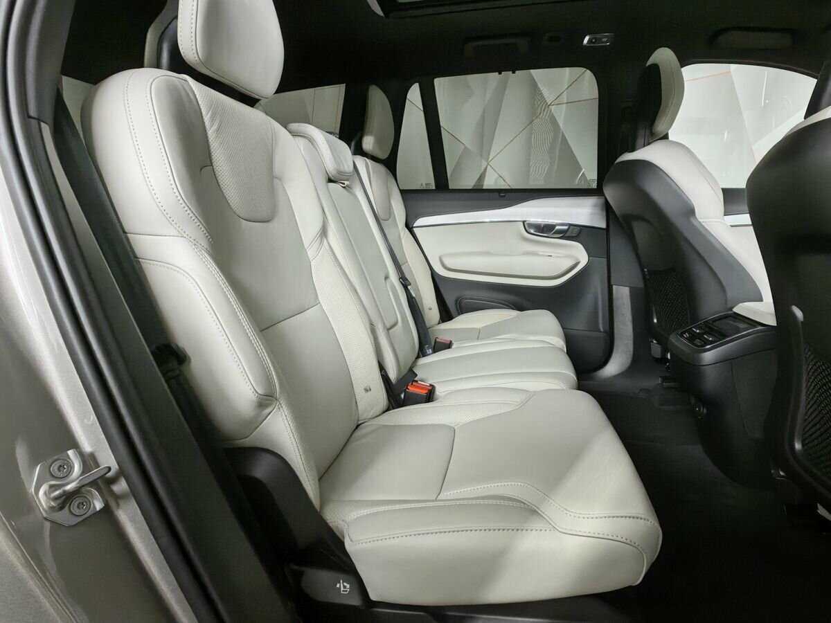 Volvo XC90 2021 года с пробегом. Фото: #11