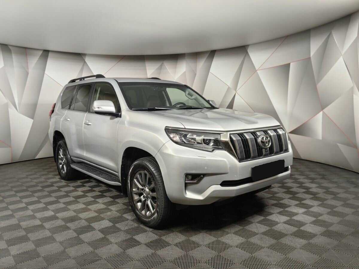 Toyota Land Cruiser Prado 2017 года с пробегом. Фото: #2
