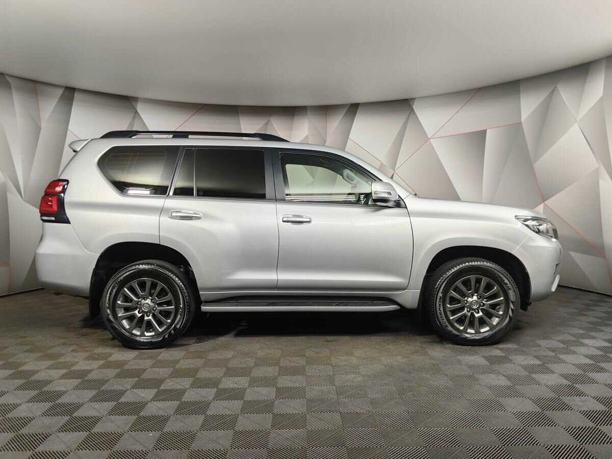 Toyota Land Cruiser Prado 2017 года с пробегом. Фото: #5